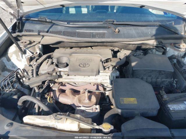 Toyota Camry Se Image 14