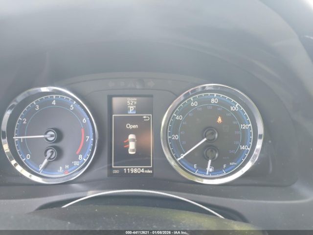 Toyota Corolla Se Image 16