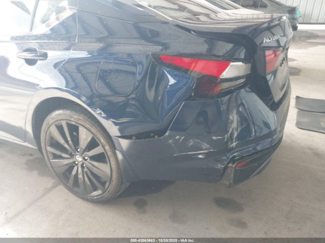 Nissan Altima Sr Fwd Image 5