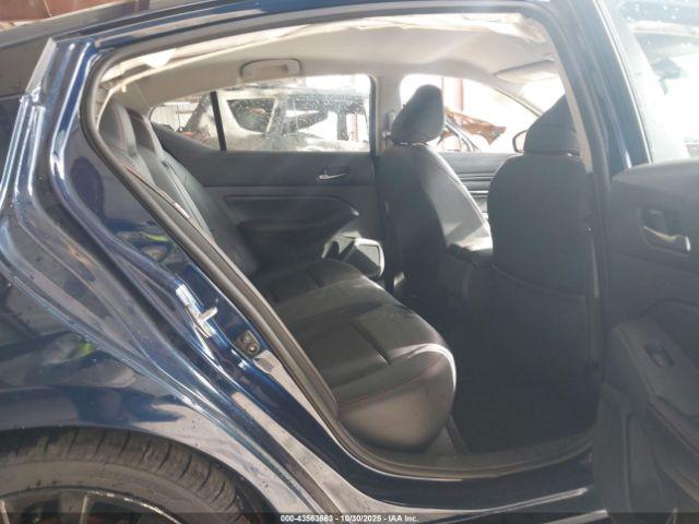 Nissan Altima Sr Fwd Image 8