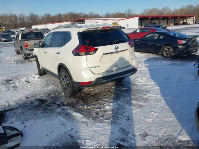 Nissan Rogue Sv Image 17
