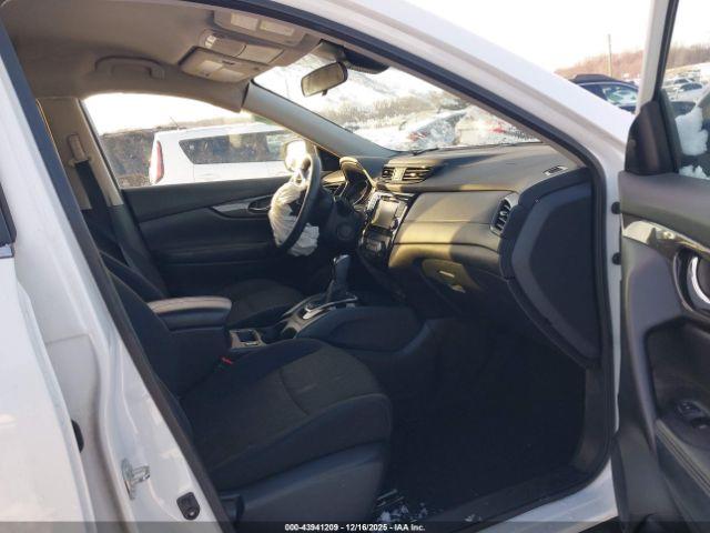 Nissan Rogue Sv Image 11