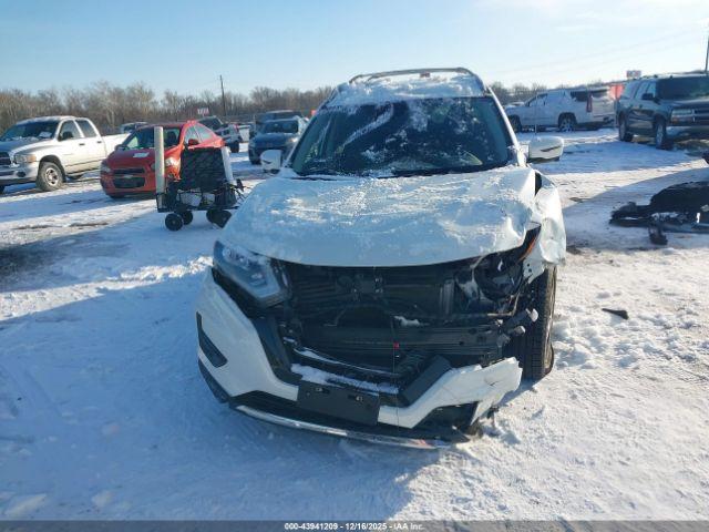 Nissan Rogue Sv Image 14