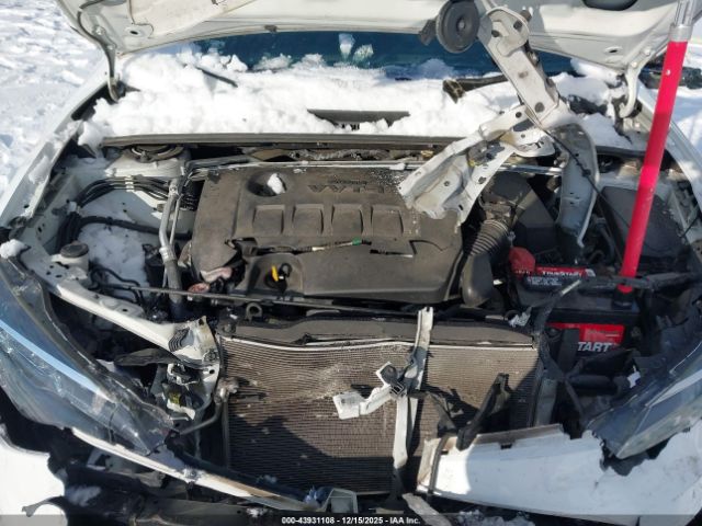 Toyota Corolla Le Image 7