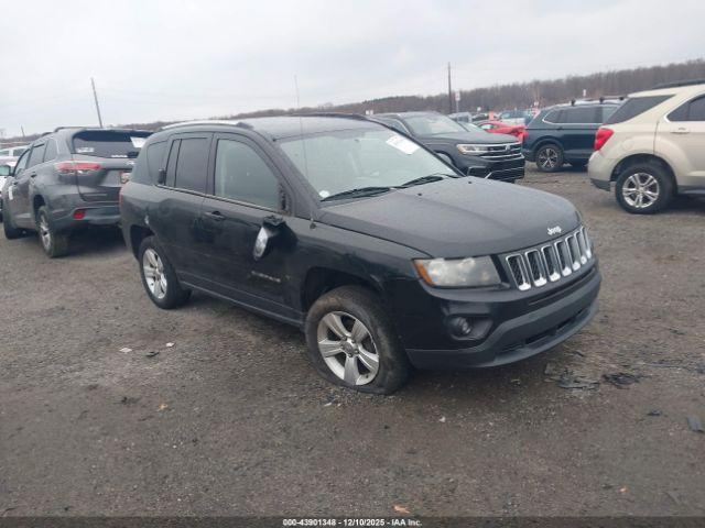  Salvage Jeep Compass