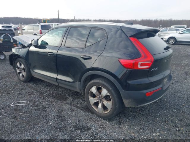 Volvo XC40 T5 Momentum Image 11