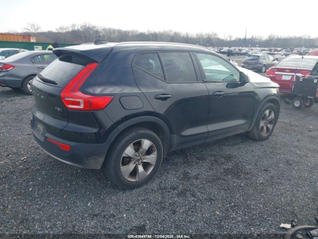 Volvo XC40 T5 Momentum Image 13