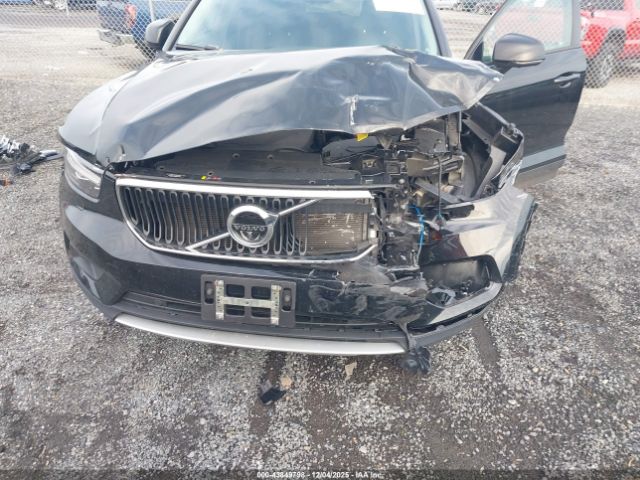 Volvo XC40 T5 Momentum Image 12