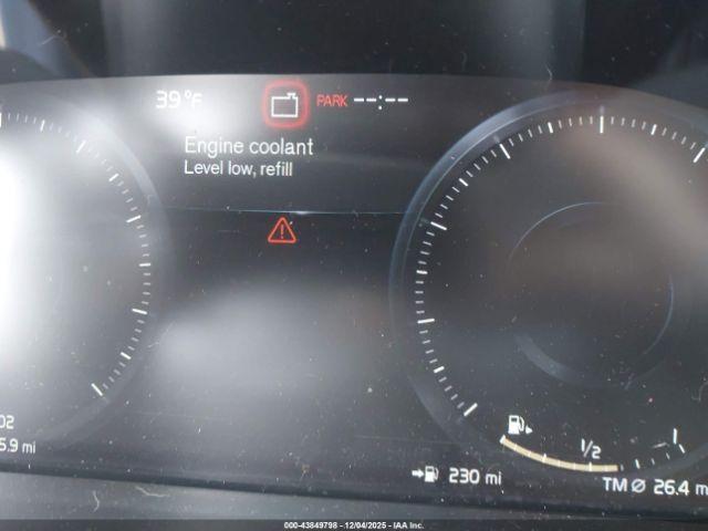 Volvo XC40 T5 Momentum Image 15