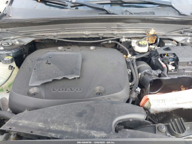 Volvo XC40 T5 Momentum Image 17