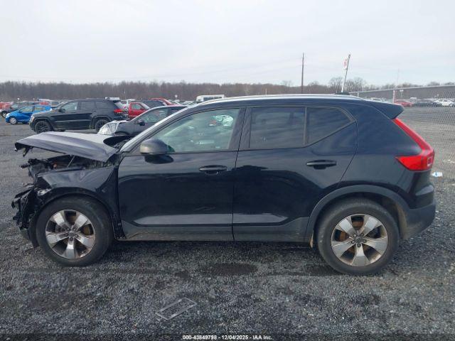 Volvo XC40 T5 Momentum Image 7