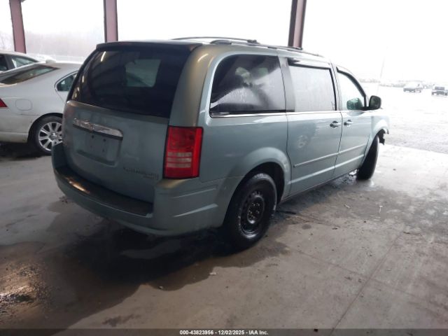 Chrysler Town & Country Lx Image 11