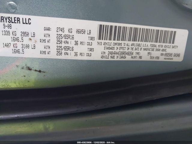 Chrysler Town & Country Lx Image 6