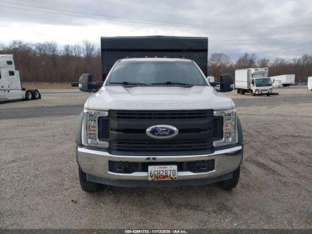Ford F-550 Xl Image 4
