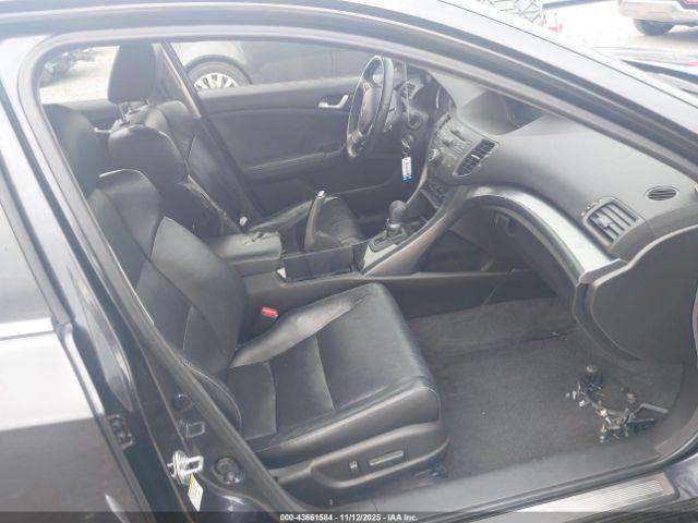 Acura TSX 2.4 Image 6