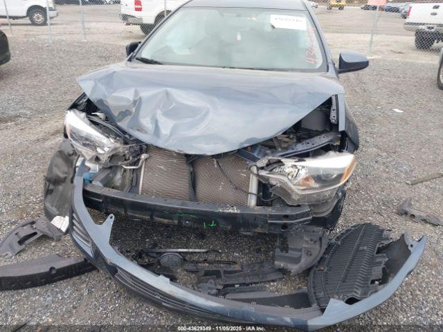 Toyota Corolla Le Image 16