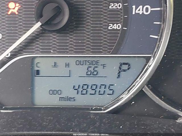 Toyota Corolla Le Image 5