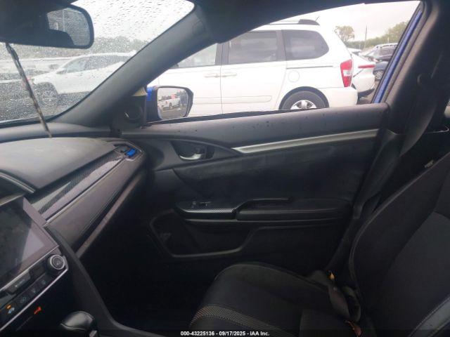 Honda Civic Sport Image 2