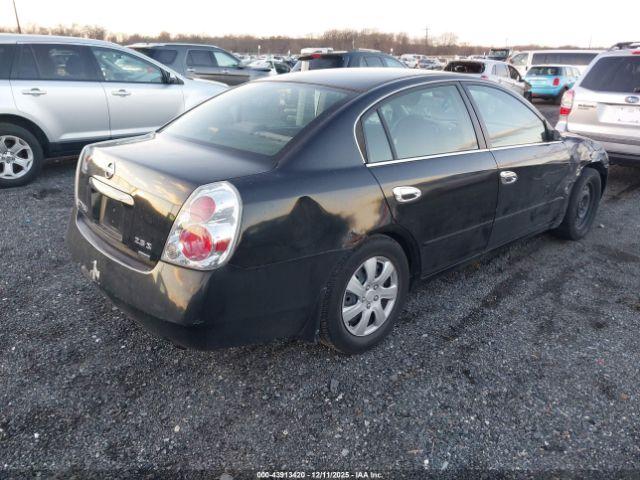 Nissan Altima 2.5 S Image 8