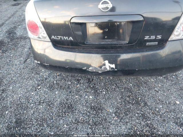 Nissan Altima 2.5 S Image 2