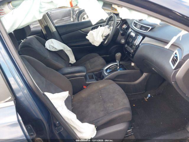 Nissan Rogue S Image 10