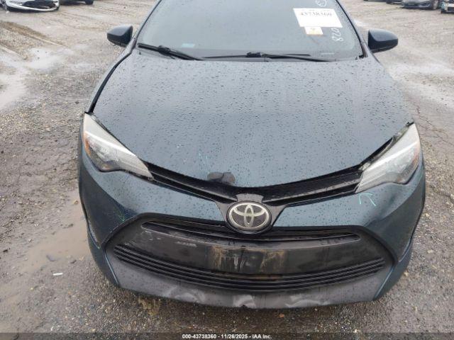 Toyota Corolla Le Image 6