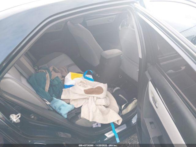 Toyota Corolla Le Image 8