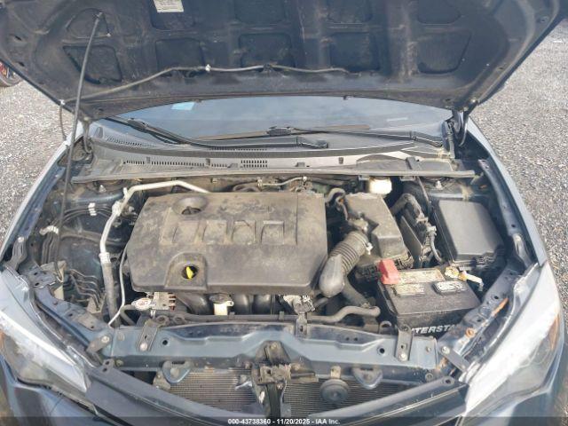 Toyota Corolla Le Image 9