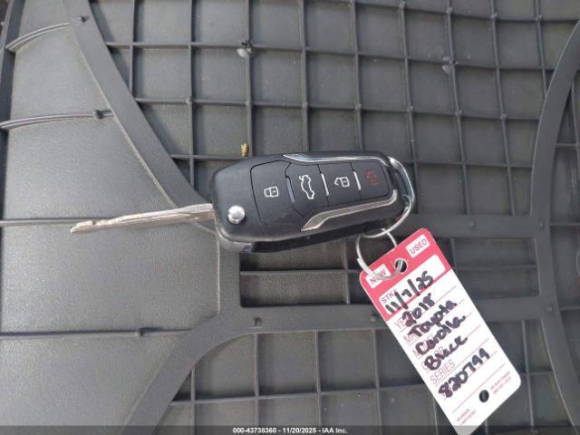 Toyota Corolla Le Image 11