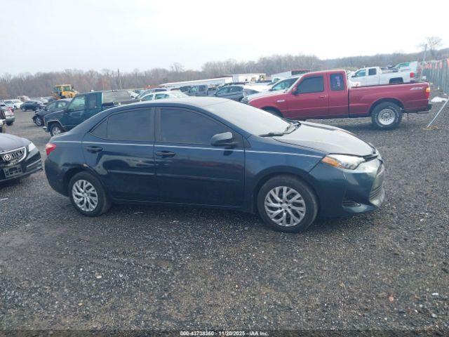 Toyota Corolla Le Image 13