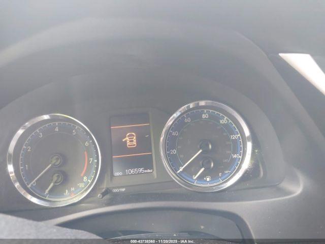 Toyota Corolla Le Image 16