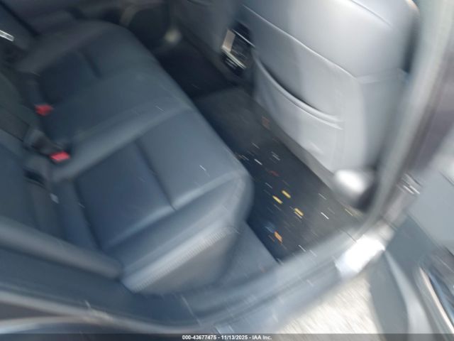 Toyota Crown Limited Image 9