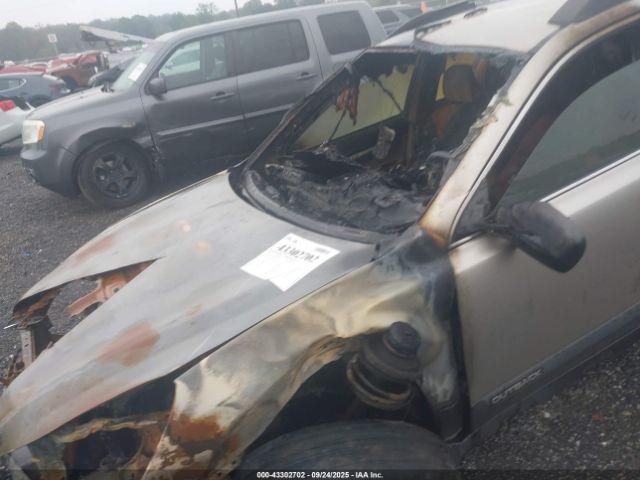 Subaru Outback 2.5i Image 3