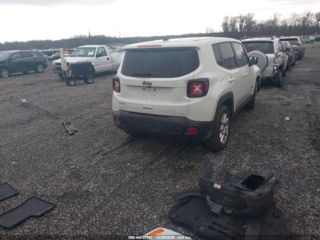 Jeep Renegade Latitude 4x4 Image 5