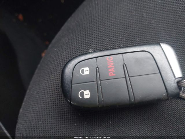 Jeep Renegade Latitude 4x4 Image 7