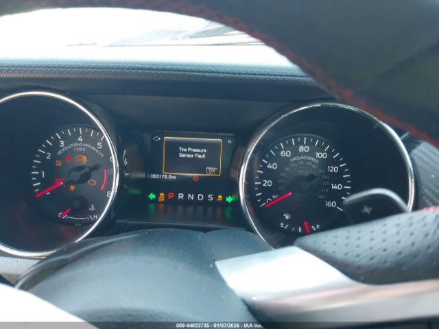 Ford Mustang V6 Image 12