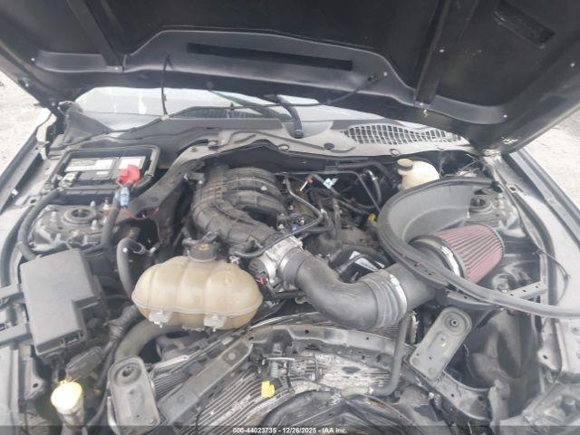 Ford Mustang V6 Image 15