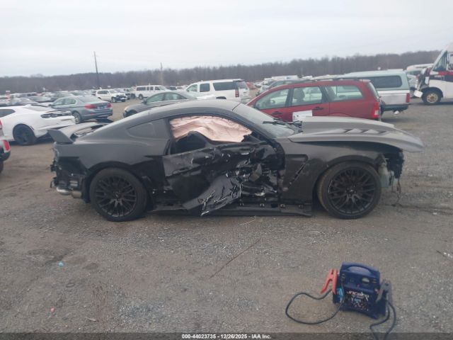 Ford Mustang V6 Image 2