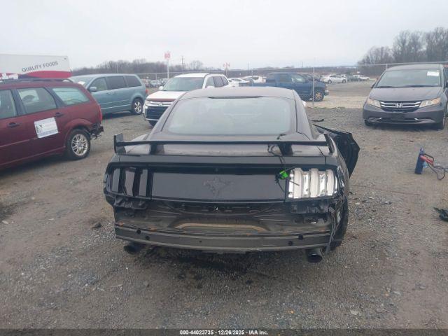 Ford Mustang V6 Image 8