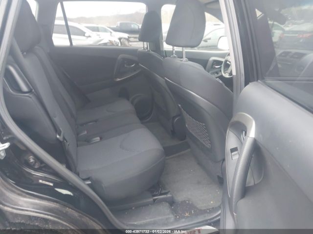 Toyota RAV4 Sport Image 8