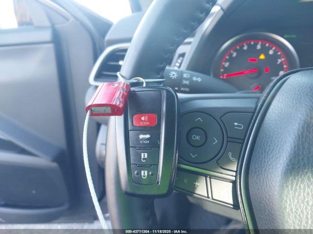 Toyota Camry Xse Image 7