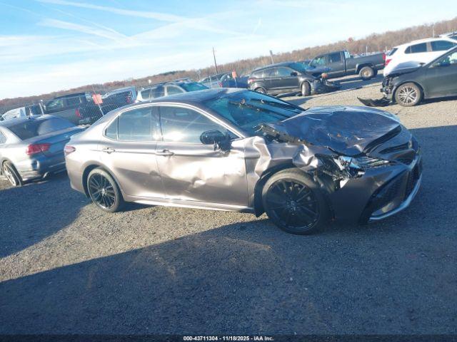 Toyota Camry Xse Image 9