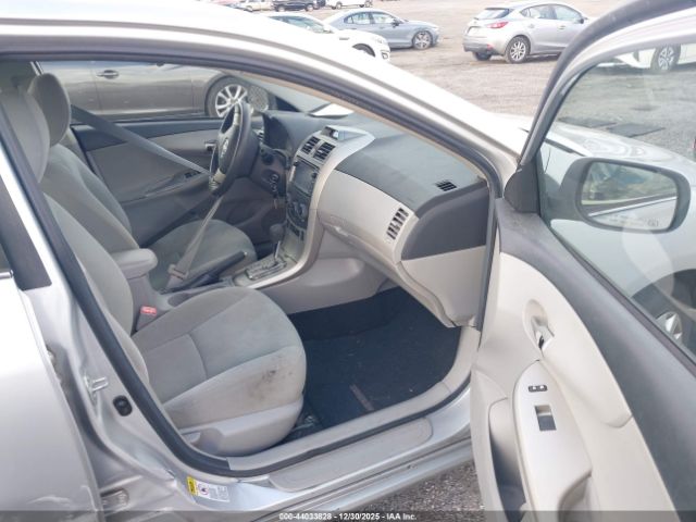 Toyota Corolla Le Image 6