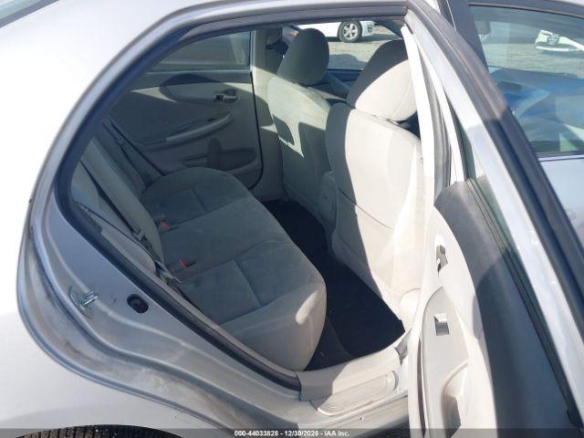 Toyota Corolla Le Image 4