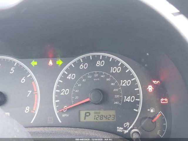 Toyota Corolla Le Image 10