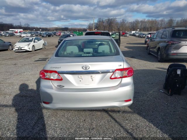 Toyota Corolla Le Image 15