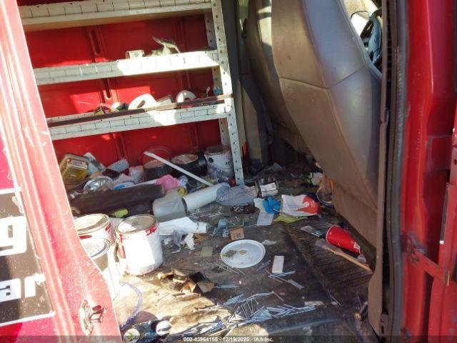 Chevrolet Express Image 3