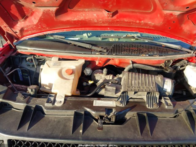 Chevrolet Express Image 9