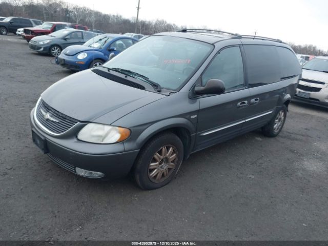Chrysler Town & Country Touring Image 15