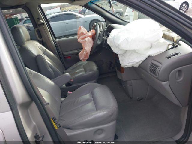 Oldsmobile Silhouette Gls Image 3